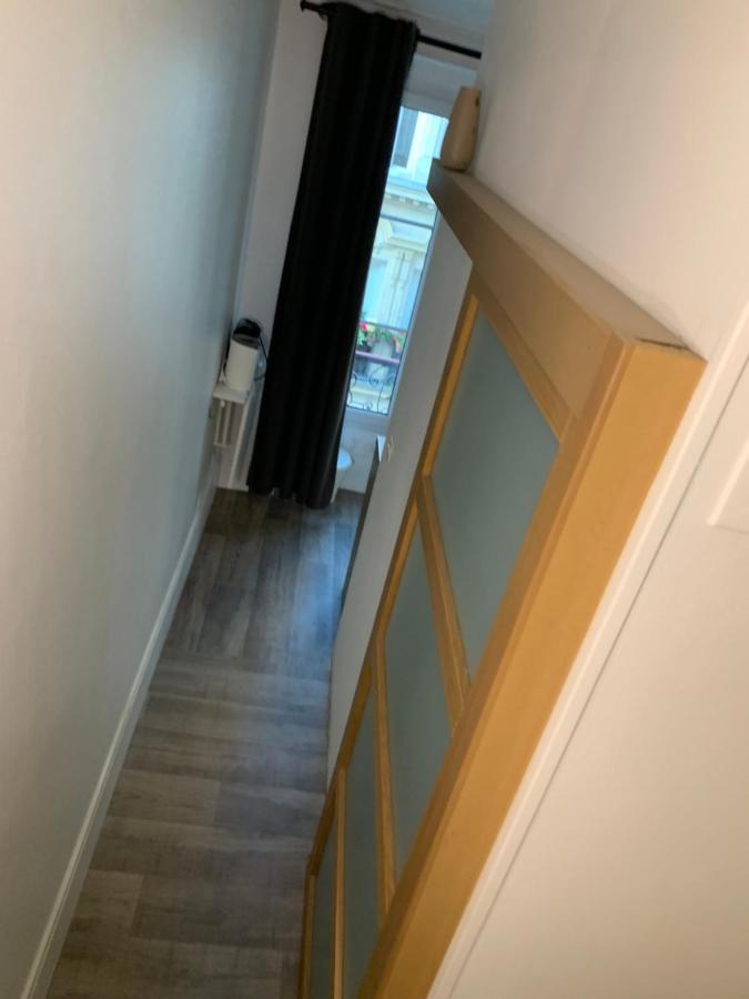 Studio Moderne Au Coeur De Paris Batignolles Buitenkant foto