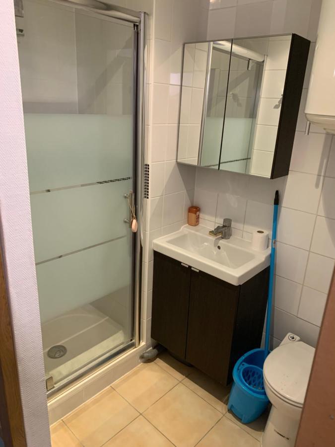 Studio Moderne Au Coeur De Paris Batignolles Buitenkant foto