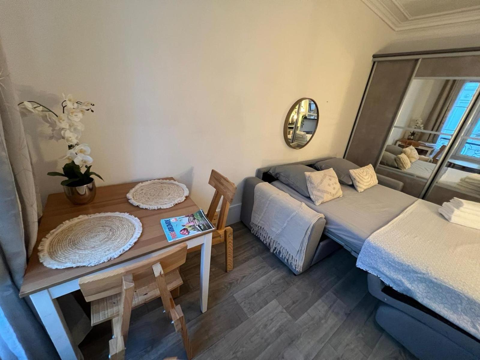 Studio Moderne Au Coeur De Paris Batignolles Buitenkant foto